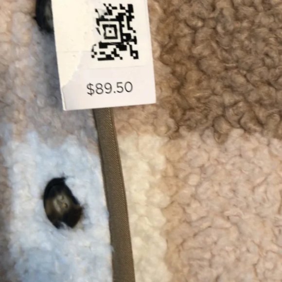 Lou & Grey buffalo plaid cozy up Sherpa vest sz XS - Picture 9 of 10